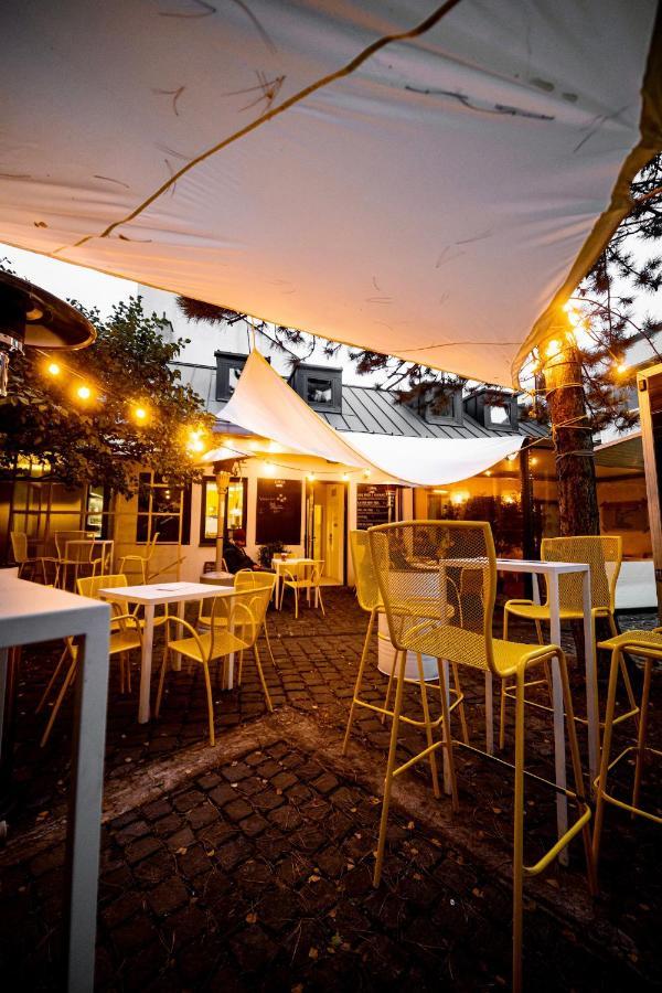 Street Food Possonium Apartments Bratislava Eksteriør bilde