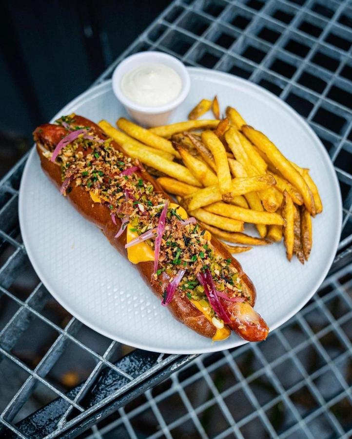 Street Food Possonium Apartments Bratislava Eksteriør bilde