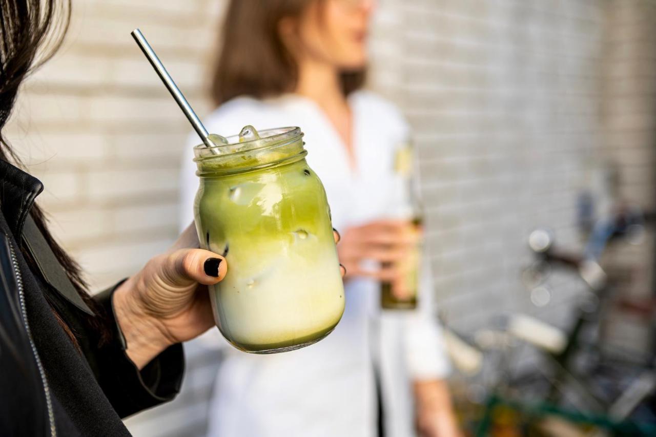 Street Food Possonium Apartments Bratislava Eksteriør bilde