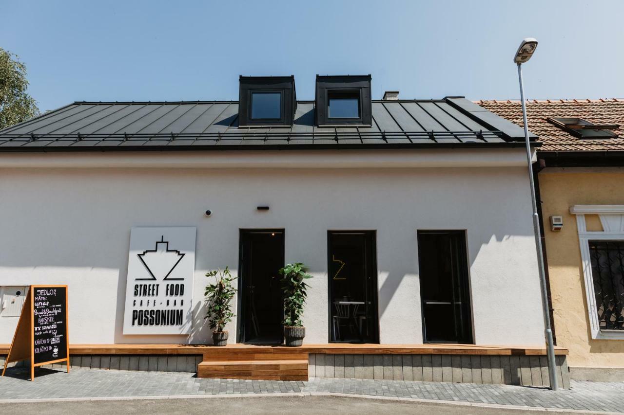Street Food Possonium Apartments Bratislava Eksteriør bilde