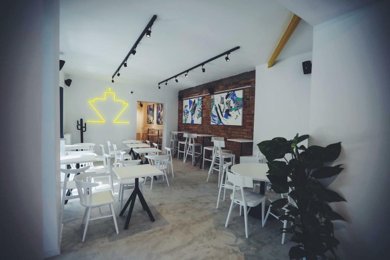 Street Food Possonium Apartments Bratislava Eksteriør bilde