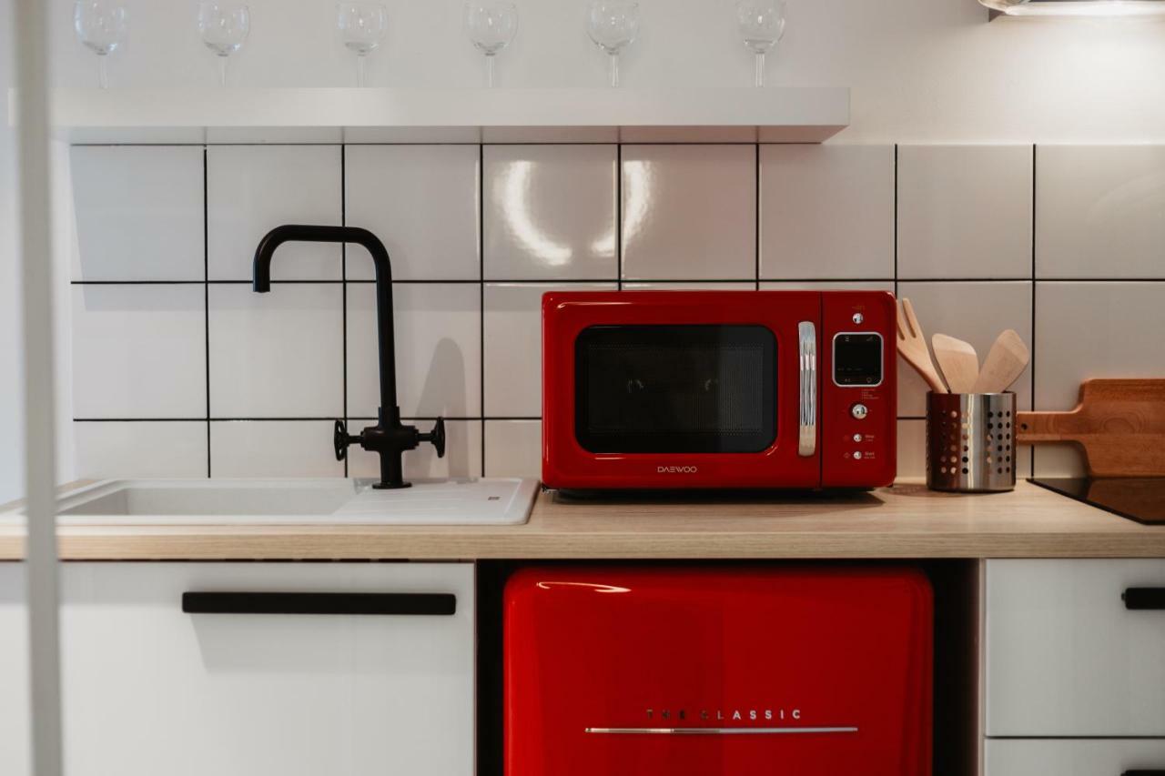 Street Food Possonium Apartments Bratislava Eksteriør bilde